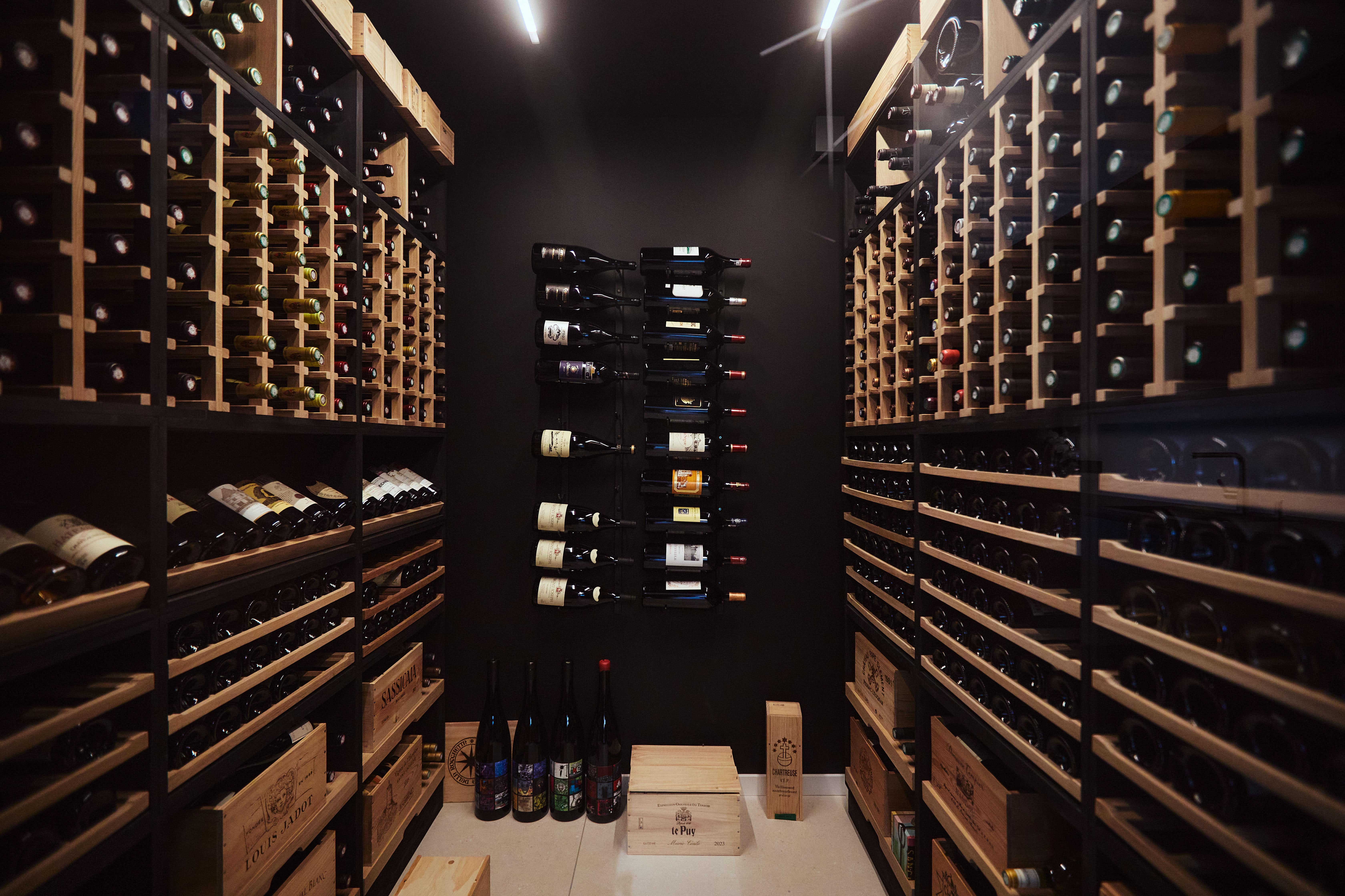 cave à vin dans maison sur-mesure