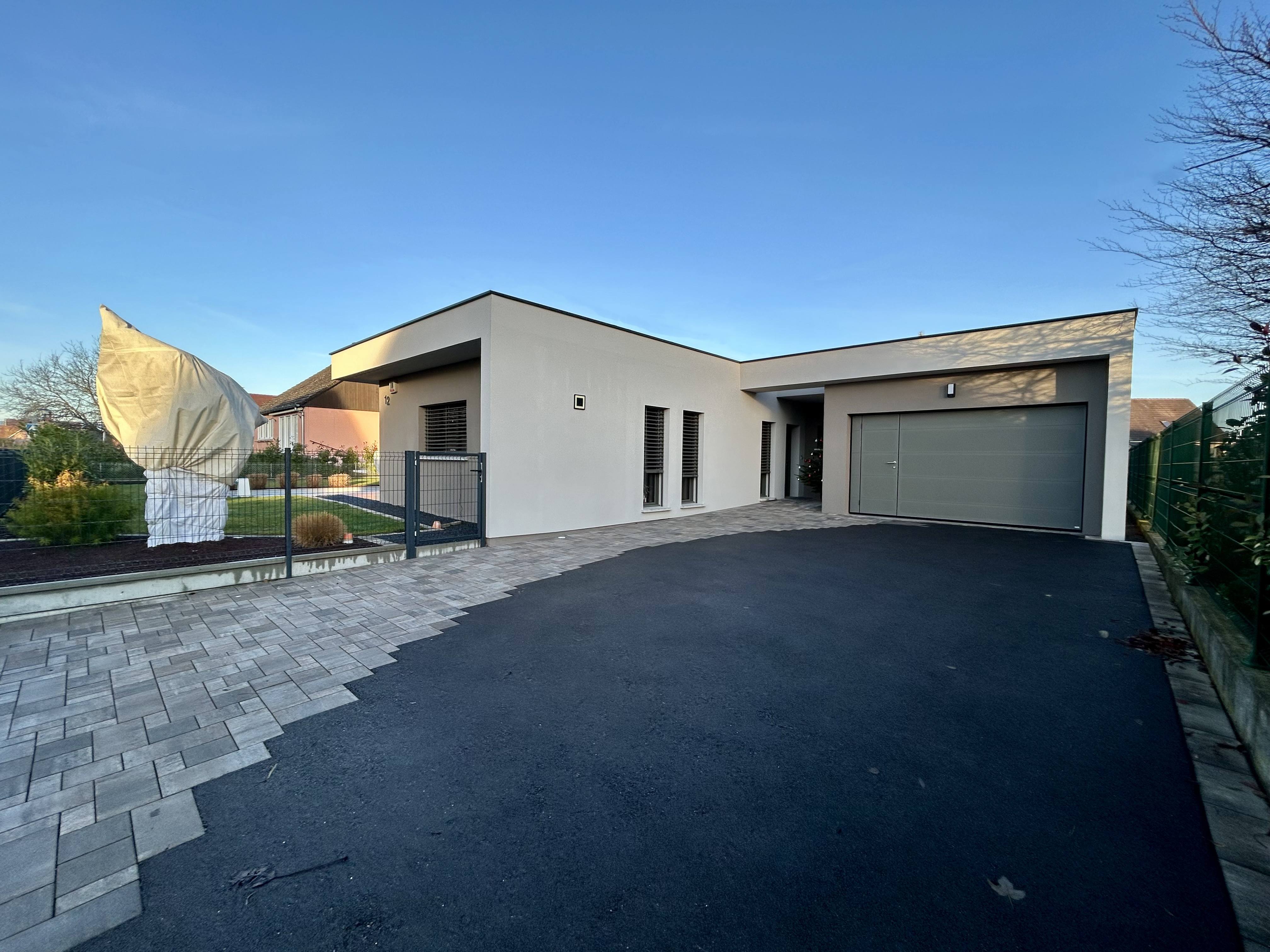 Construction d’une maison à toiture plate à Grussenheim Maison Néo de plain-pied