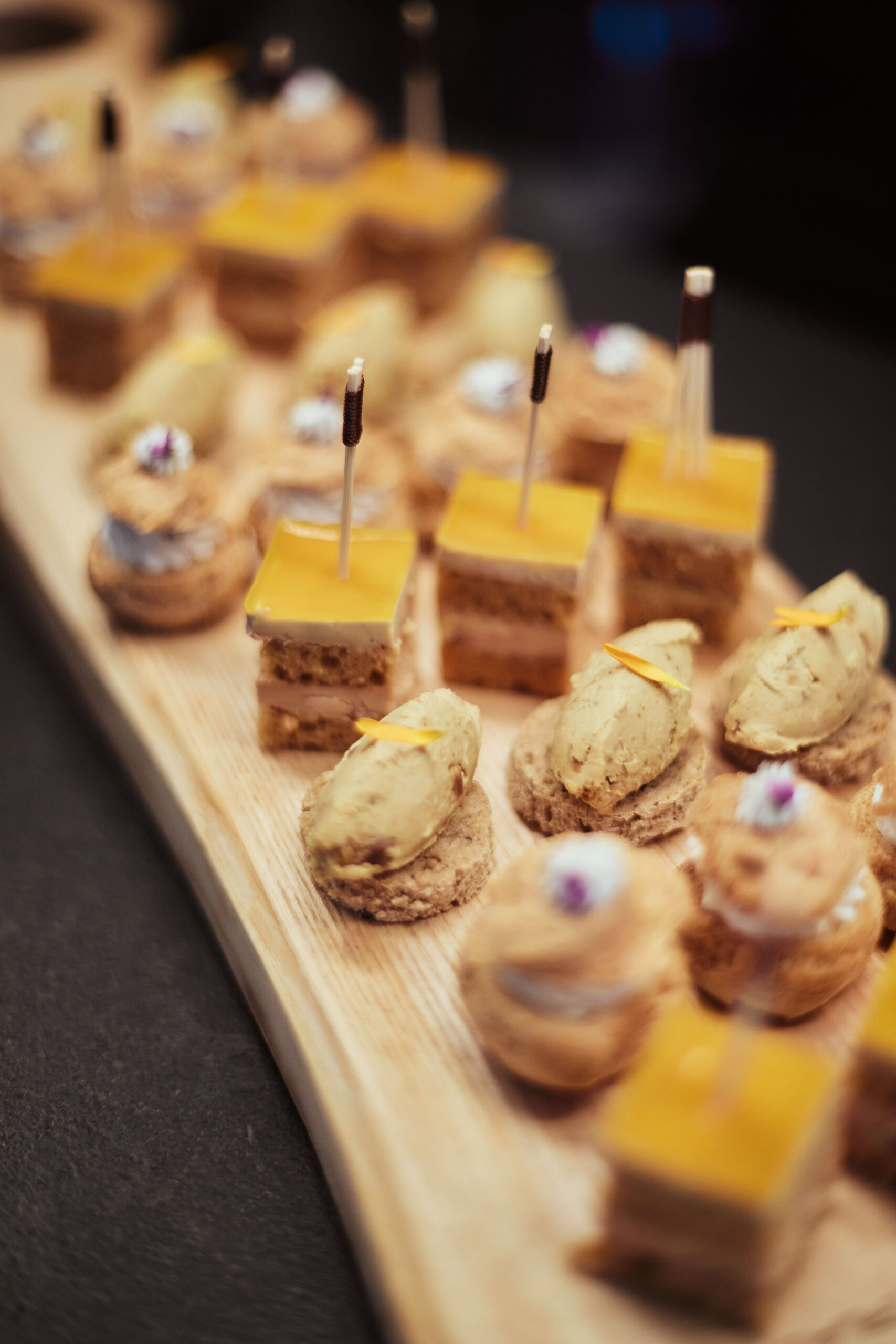 Traiteur Evidence à la soirée Privée Maisons Néo